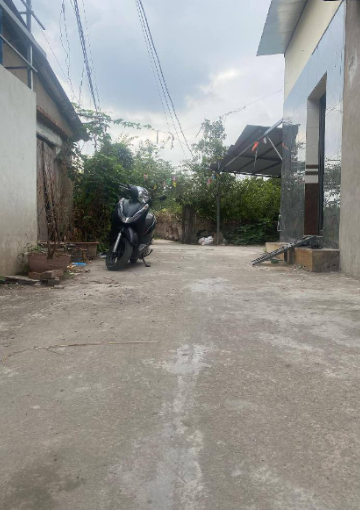 Đất Thanh Tri-  Ngõ thông -  Ô tô đỗ cửa - Gần trường, gần chợ Diện tích 55m2 mặt tiền 4.5m Sổ đỏ chính chủ cất két sẵn sàng giao dịch. Liên hệ SĐT  0833639835 để được tư vấn và xem nhà.